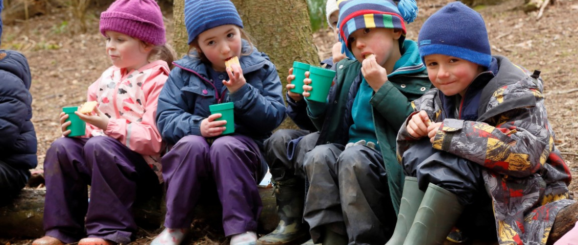 Outdoor learning at Castleton (58)