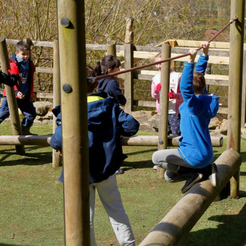 Outdoor learning at Castleton (34)