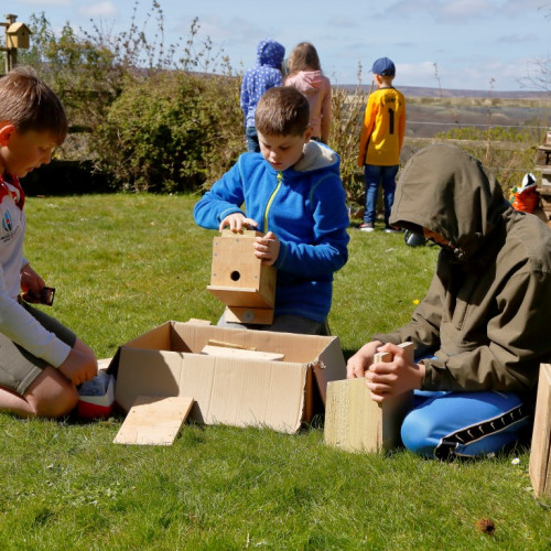 Outdoor learning at Castleton (37)