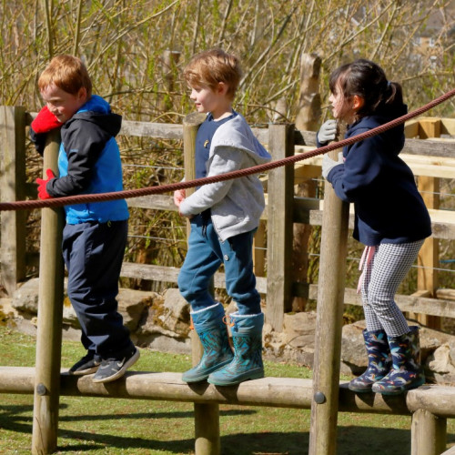 Outdoor learning at Castleton (38)