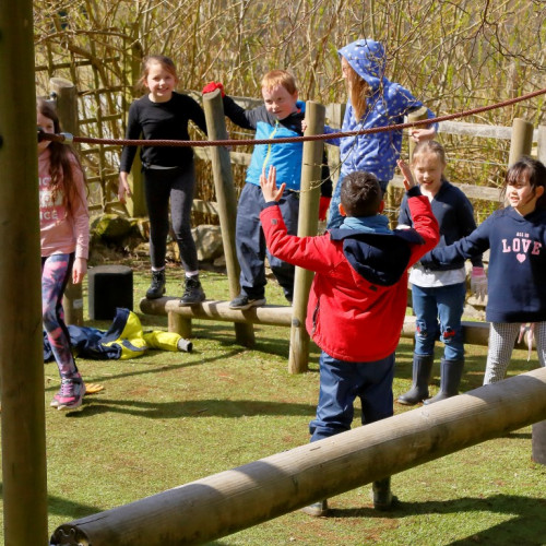 Outdoor learning at Castleton (41)