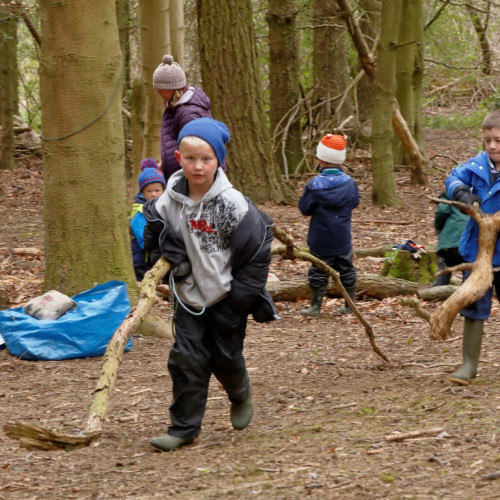 Outdoor learning at Castleton (56)