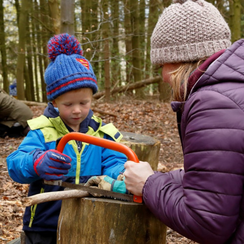 Outdoor learning at Castleton (57)